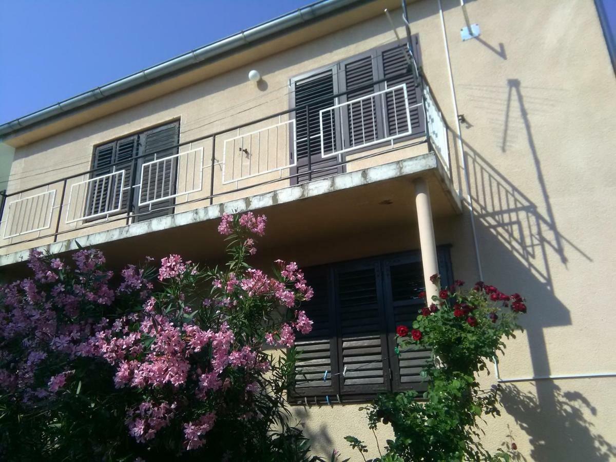 סנג' Apartment Bella Marija מראה חיצוני תמונה